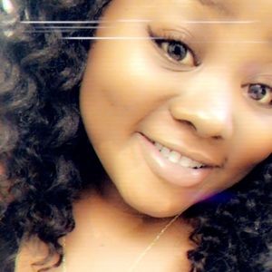 Meet your Posher, Naomi